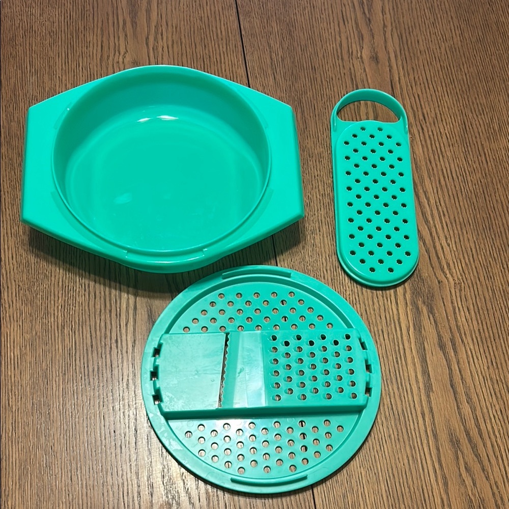 Tupperware Green Plastic Prep Bowl with Grater Insert and Handheld Grater